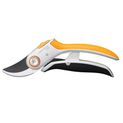 Секатор плоскостной металлический FISKARS Plus PowerLever P751